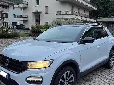 Usata VW T-Roc IQ Drive 116 CV (85 kW) 2019 Grigio SUV
