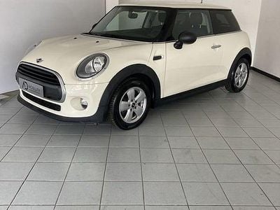 Usata Mini ONE 101 CV (74 kW) 2017 Bianco Utilitaria