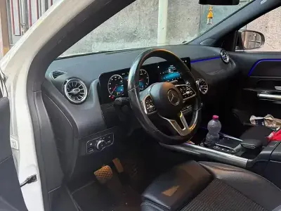 Usata Mercedes GLA200 150 CV (110 kW) 2020 Bianco SUV