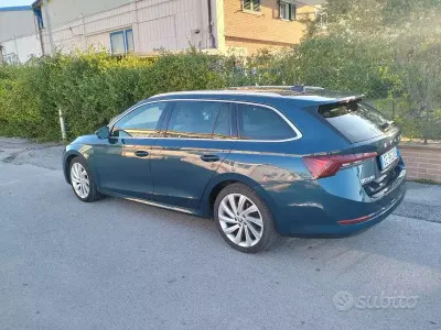 Usata Skoda Octavia Style 131 CV (96 kW) 2021 Bluazzurro Station wagon