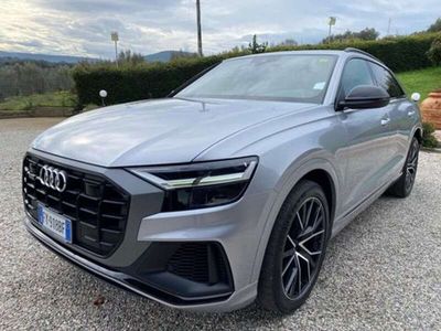Usata Audi Q8 Sport 286 CV (210 kW) 2019 Argento SUV