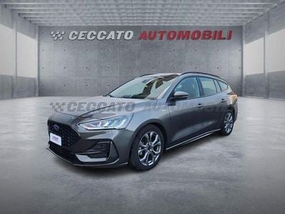 Grigio Usata 2023 Ford Focus ST-Line Station wagon | 17.654 € (Buon prezzo)