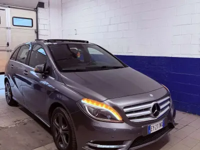 Usata Mercedes B180 Premium 109 CV (80 kW) 2015 Other Utilitaria