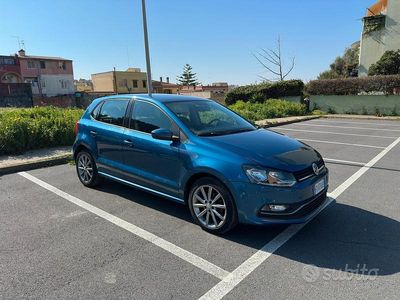 Usata VW Polo Highline 90 CV (66 kW) 2016 Blu Utilitaria