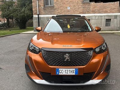 Usata Peugeot 2008 130 CV (95 kW) 2019 Bianco SUV