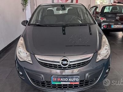 Usata Opel Corsa Edition 85 CV (62 kW) 2014 Grigio Utilitaria