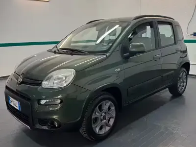 Usata Fiat Panda 4x4 85 CV (62 kW) 2013 Verde Utilitaria