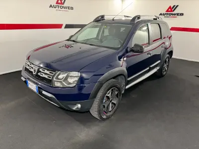 Usata Dacia Duster Lauréate 109 CV (80 kW) 2017 Bluazzurro SUV
