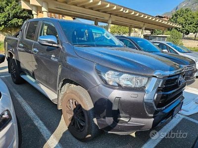 Usata Toyota HiLux Lounge 150 CV (110 kW) 2021 Pick-up