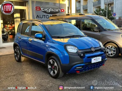Usata Fiat Panda Cross Cross 69 CV (50 kW) 2024 Blu/azzurro Utilitaria