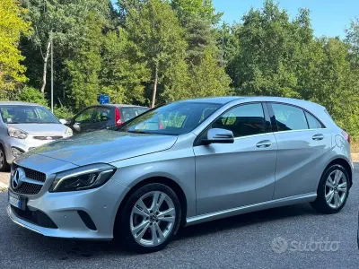 Usata Mercedes A220 177 CV (130 kW) 2018 Grigio Berlina