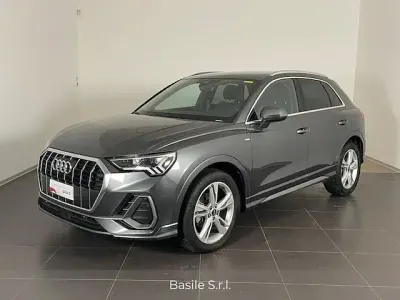 Usata Audi Q3 S-Line 150 CV (110 kW) 2024 Grigio daytona perla SUV