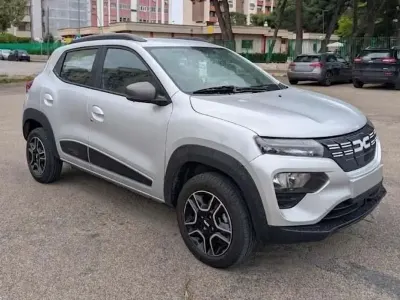 Usata Dacia Spring Expression 19 kW (26 CV) 2023 Grigio Utilitaria