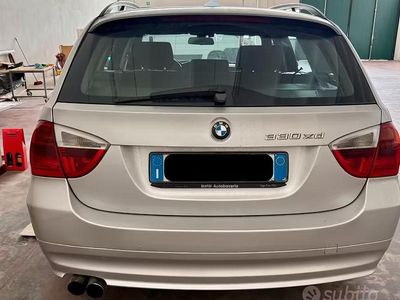 Begagnad BMW 330 Efficient Dynamics 231 HK (169 kW) 2006 Grå Kombi