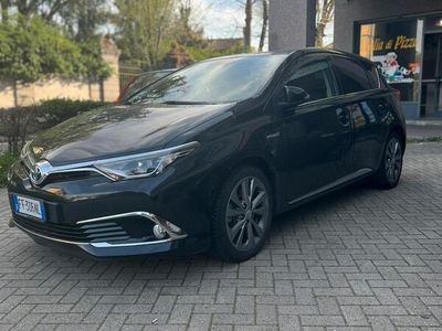 Toyota Auris Hybrid