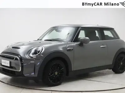 Usata Mini Cooper SE 134 kW (183 CV) 2022 Grigio Utilitaria