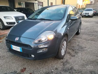 Usata Fiat Grande Punto 77 CV (56 kW) 2015 Grigio Utilitaria