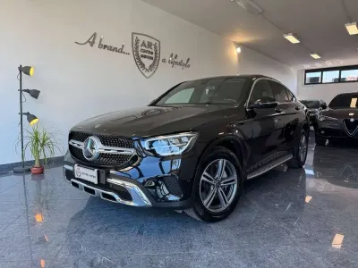 Usata Mercedes GLC200 163 CV (119 kW) 2021 Nero ossidiana SUV