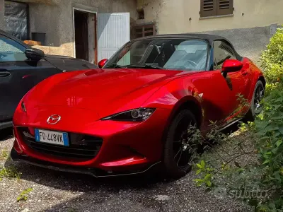 Usata Mazda MX5 Inclusive 160 CV (117 kW) 2016 Rosso Cabrio