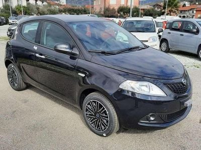 Usata Lancia Ypsilon S 69 CV (50 kW) 2024 Nero Utilitaria