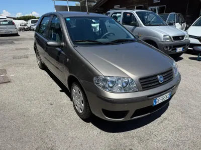Usata Fiat Punto Classica 60 CV (44 kW) 2007 Giallo Utilitaria