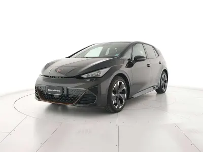 Begagnad Cupra Born e-Boost 69 kW (95 HK) 2023 Svart Halvkombi