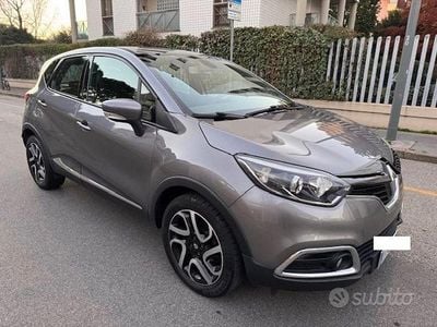Usata Renault Captur 90 CV (66 kW) 2013 Grigio SUV