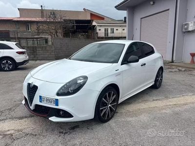 Begagnad Alfa Romeo Giulietta Sprint 120 HK (88 kW) 2021 Vit Sedan