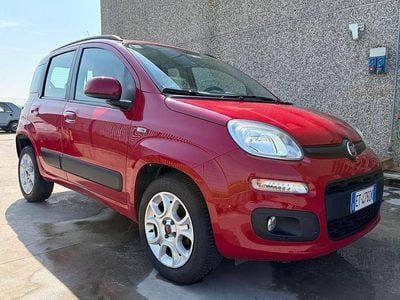 Usata Fiat Panda Lounge 80 CV (58 kW) 2013 Rosso Utilitaria