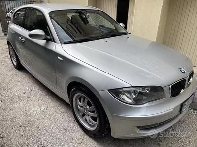 Usata BMW 118 Efficient Dynamics 143 CV (105 kW) 2007 Grigio Utilitaria