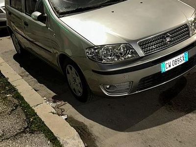 Usata Fiat Punto 75 CV (55 kW) 2006 Grigio Utilitaria