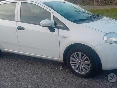 Usata Fiat Grande Punto 2011 Bianco Utilitaria