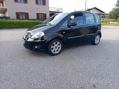 Usata Lancia Musa 77 CV (56 kW) 2009 Nero Monovolume