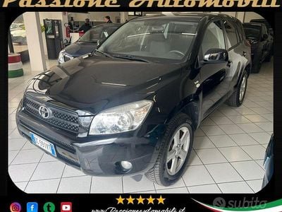 Usata Toyota RAV4 Sol 136 CV (100 kW) 2006 Grigio SUV
