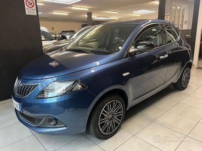 Usata Lancia Ypsilon Gold 69 CV (50 kW) 2022 Blu Utilitaria
