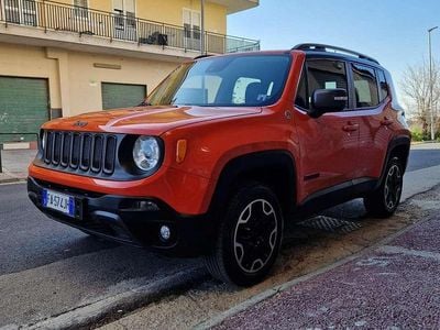 Usata Jeep Renegade Trailhawk 170 CV (125 kW) 2015 Arancione SUV