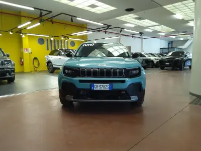 Usata Jeep Avenger Altitude 100 CV (73 kW) 2023 Bianco SUV