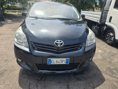 Usata Toyota Avensis