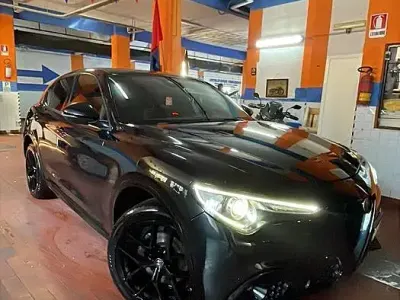 Usata Alfa Romeo Stelvio 179 CV (131 kW) 2018 Nero SUV