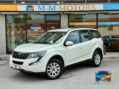 Usata Mahindra XUV500 140 CV (102 kW) 2016 Bianco SUV