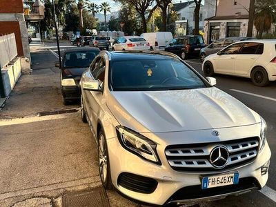 Mercedes GLA200