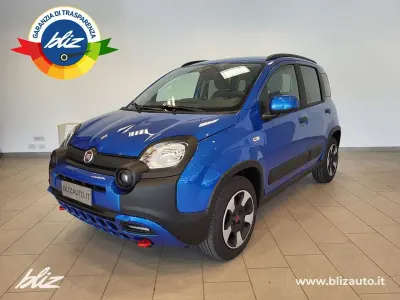 Usata Fiat Panda Cross Cross 69 CV (50 kW) 2023 Blu Utilitaria