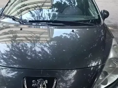 Usata Peugeot 207 95 CV (69 kW) 2010 Nero Berlina