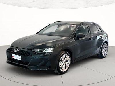Usata Audi A3 Business 116 CV (85 kW) 2025 Grigio manhattan metallizzato Berlina