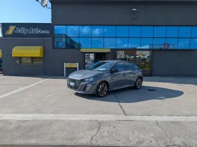 Usata Peugeot 208 Allure 101 CV (74 kW) 2025 Grigio / pastello Utilitaria