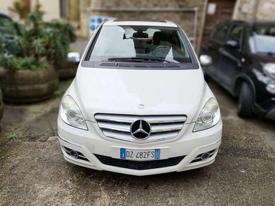 Usata Mercedes B200 140 CV (102 kW) 2009 Monovolume