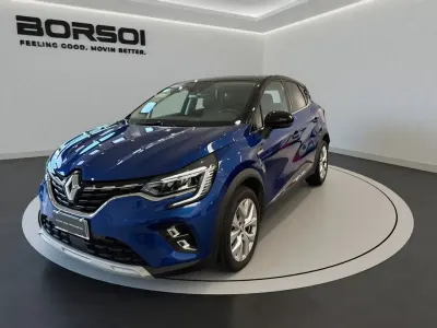 Usata Renault Captur Intens 94 CV (69 kW) 2022 Bic. blu marine / tetto nero SUV