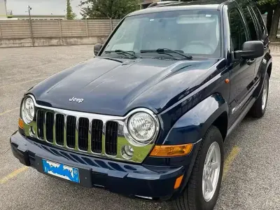 Second-hand Jeep Cherokee Limited 163 CP (119 kW) 2007 Albastru SUV
