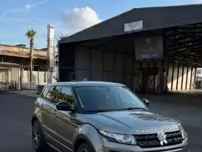 Usata Land Rover Range Rover evoque 190 CV (139 kW) 2015 Grigio SUV