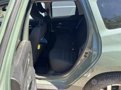 Usata Dacia Duster Journey 101 CV (74 kW) 2023 Verde SUV